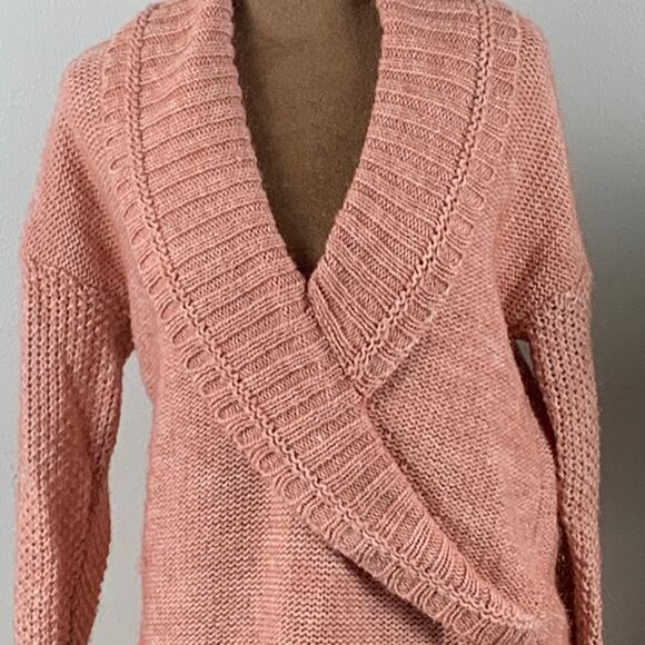 Ann Taylor Loft Coral Alpaca Blend Long Sleeve V Neck Sweater Size Large - Picture 2 of 8